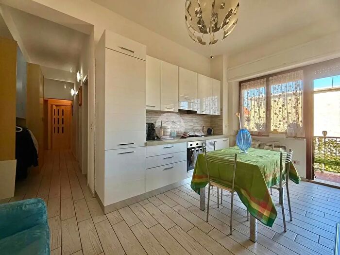 Appartamento trilocale in vendita in Via Caprera, San Benedetto Del Tronto