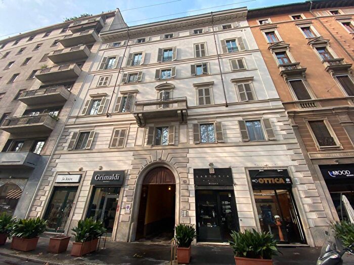 Appartamento quadrilocale in affitto in Viale Piave, Porta Venezia, Milano