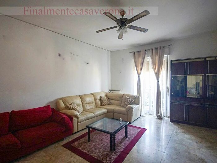 Appartamento quadrilocale in vendita in Piazza Nazario Sauro, Isola Della Scala