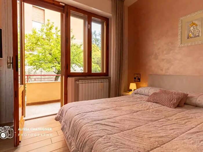 Appartamento con 5 locali in vendita in Siena