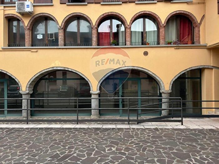 Appartamento trilocale in vendita in Circonvallazione, Villanuova Sul Clisi