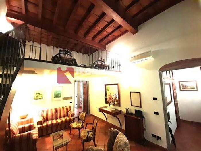 Appartamento monolocale in affitto in Borgo dei Greci, Signoria Uffizi, Firenze