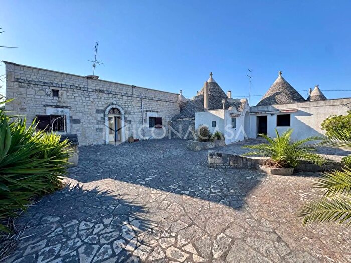 Appartamento con 6 locali in vendita in Strada Provinciale SNC, Ostuni