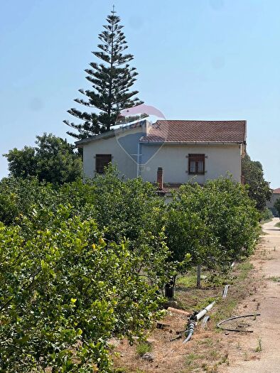 Casa con 7 locali in vendita in Agnone Bagni, Augusta