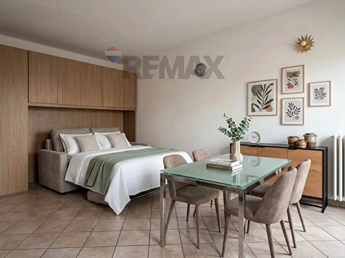 Appartamento monolocale in vendita in Via Guarino Veronese, Milano