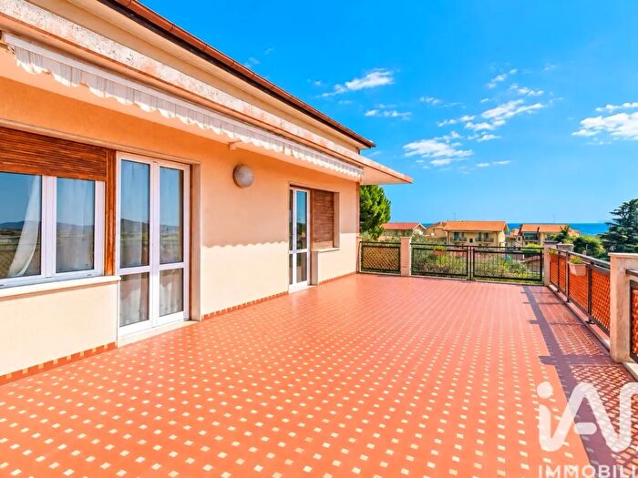 Appartamento con 5 locali in vendita in Via Nuova di Peagna, Ceriale