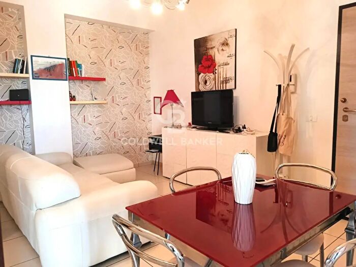Appartamento trilocale in vendita in Via Vanella, Modica