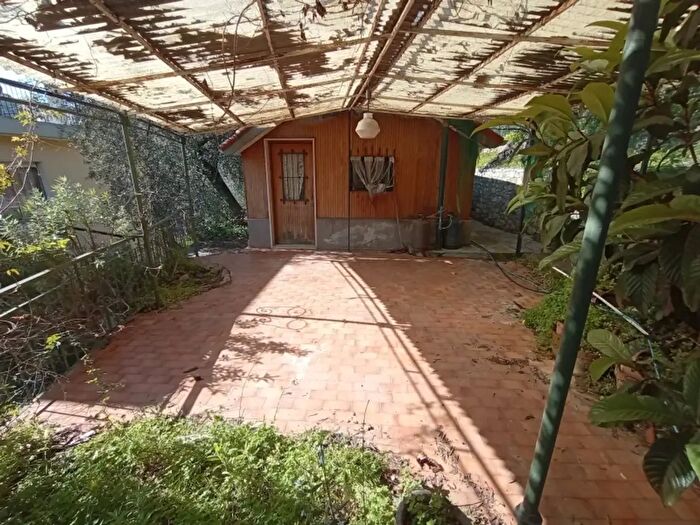 Casa trilocale in vendita in Via Privata Carli, Imperia