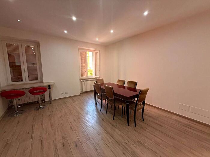 Appartamento trilocale in affitto in Via dei Glicini, Centocelle, Roma
