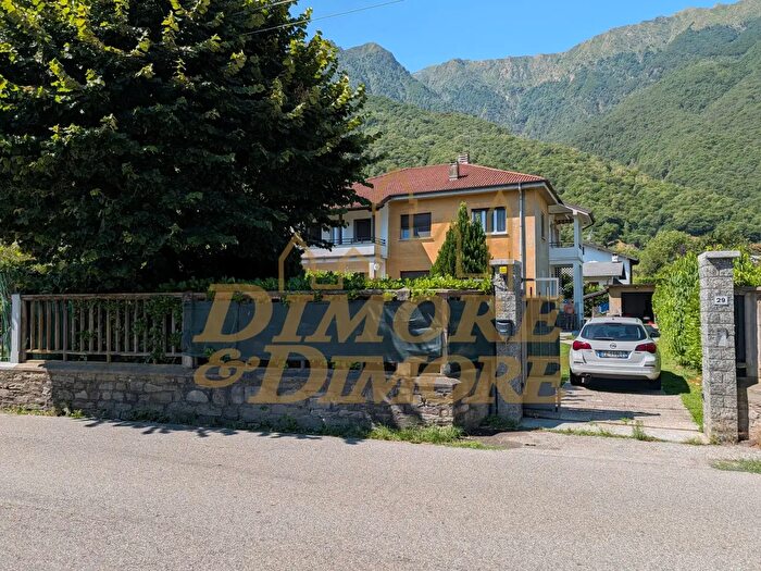 Appartamento con 7 locali in vendita in Pieve Vergonte