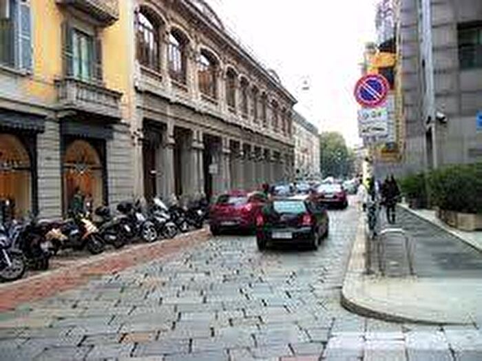 Appartamento monolocale in affitto in Via Pontaccio, Lanza, Milano