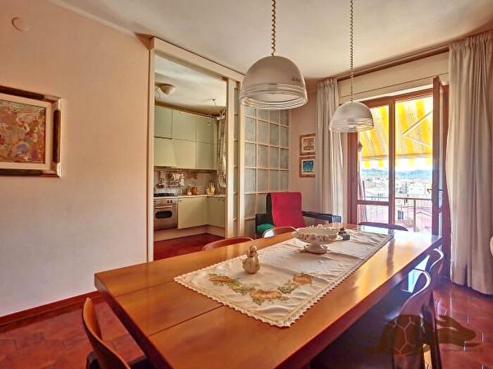 Appartamento con 6 locali in vendita in Via Leporaia, San Miniato