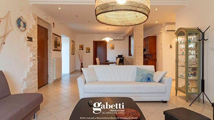 Appartamento quadrilocale in vendita in Cda Cese, San Vito Chietino