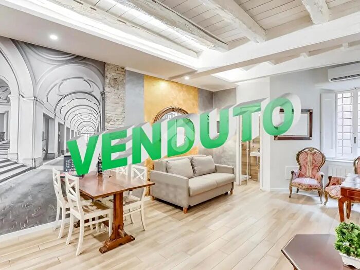 Appartamento trilocale in vendita in Vicolo Orbitelli, Roma