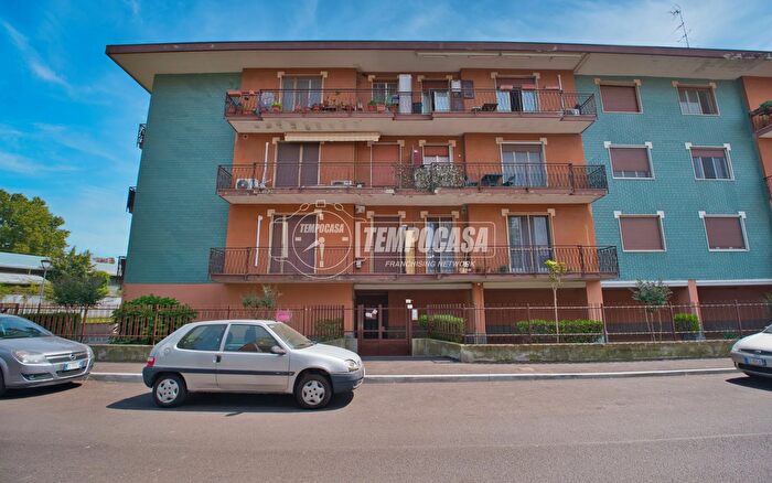 Appartamento trilocale in vendita in Novara