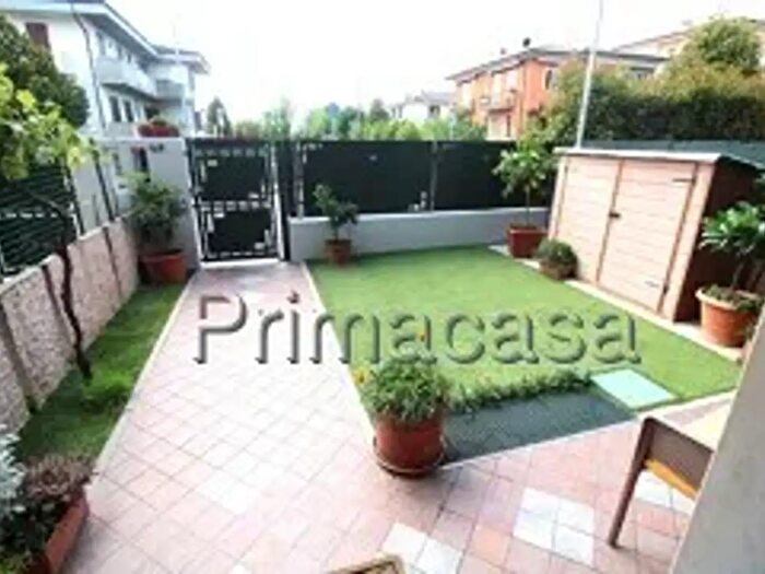 Casa con 5 locali in vendita in Pescantina
