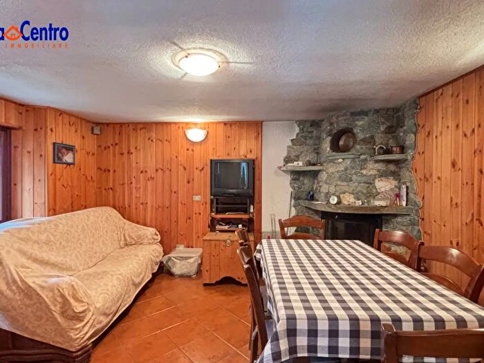 Casa trilocale in vendita in Frazione Sessina, Saint Denis