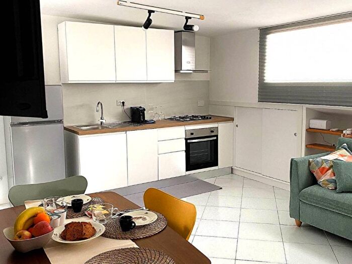 Appartamento trilocale in affitto in Via Bussana, Fregene, Fiumicino