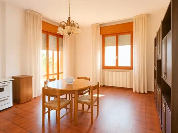 Appartamento con 5 locali in vendita in Via Marzabotto, Castelbellino