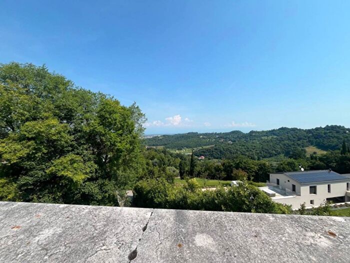 Appartamento trilocale in affitto in Strada Valle di S Lorenzo, Arcugnano Torri, Arcugnano