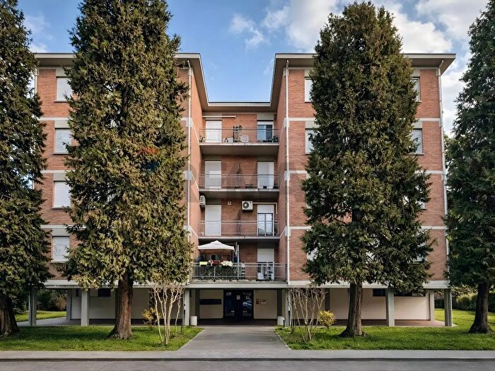 Appartamento quadrilocale in vendita in Via Alcide Cervi, Reggio Emilia