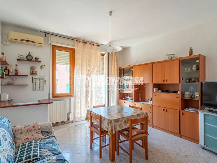Appartamento trilocale in vendita in Via Cesare Beccaria, Piombino