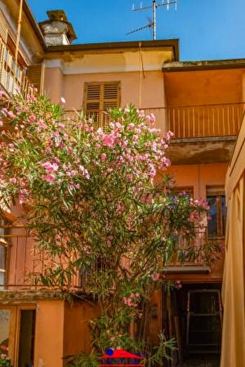 Casa con 6 locali in vendita in Via Giovanni Giolitti, Dronero