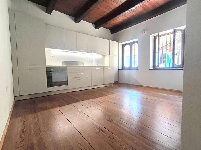 Appartamento quadrilocale in affitto in Piazza Risorgimento, Centro, Saluzzo