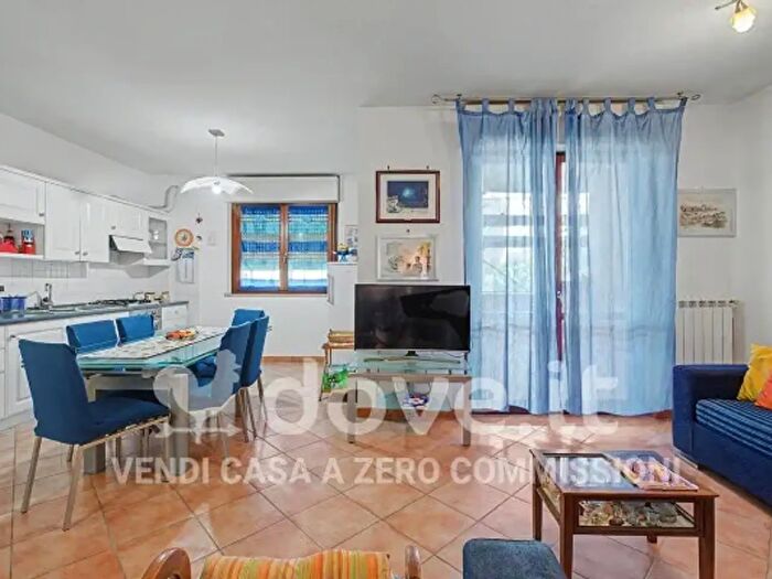 Appartamento trilocale in vendita in Via Cannucciari, Nettuno