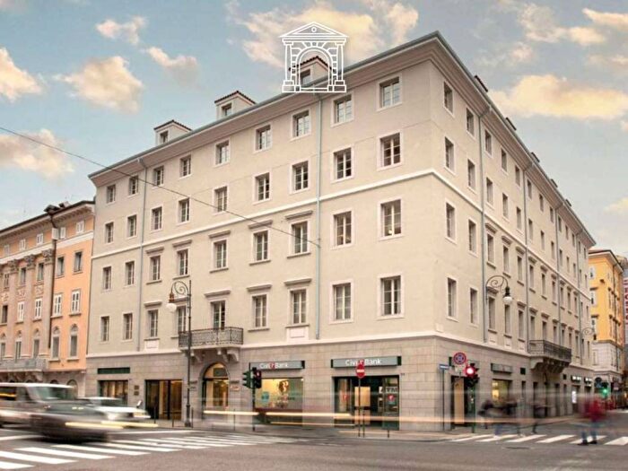 Appartamento bilocale in affitto in via San Nicolo, Borgo Teresiano, Trieste