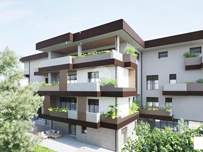 Appartamento trilocale in vendita in Via della Repubblica, Scandiano