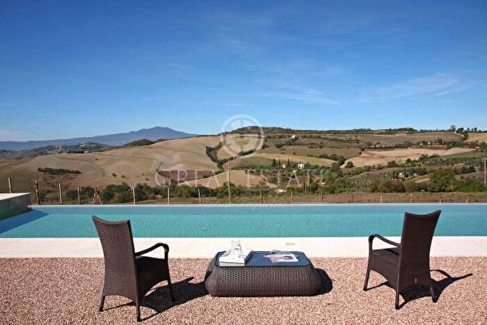 Appartamento con 6 locali in vendita in Via Monticchiello, San Casciano Dei Bagni