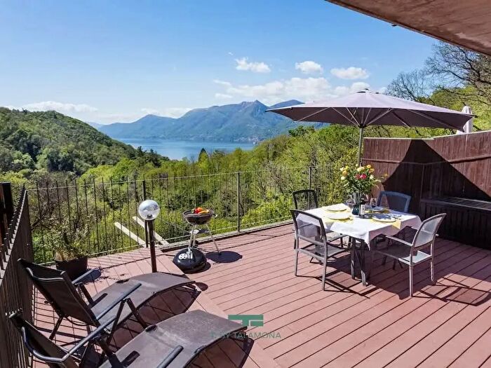 Casa quadrilocale in vendita in Via Verbano, Dumenza