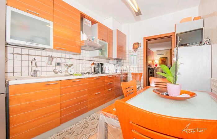 Appartamento quadrilocale in vendita in Via Michele Fusco, Modena