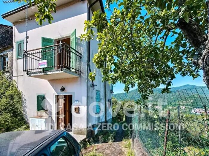 Casa con 5 locali in vendita in Località Montedivalli, Podenzana