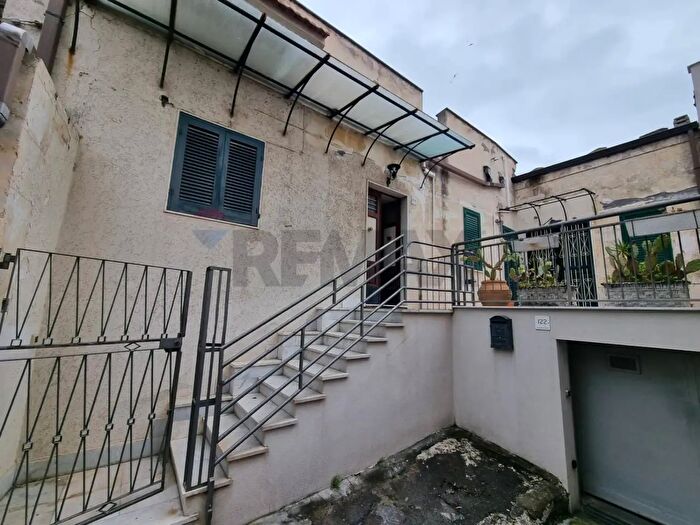 Casa con 5 locali in vendita in Mazzini, Lentini