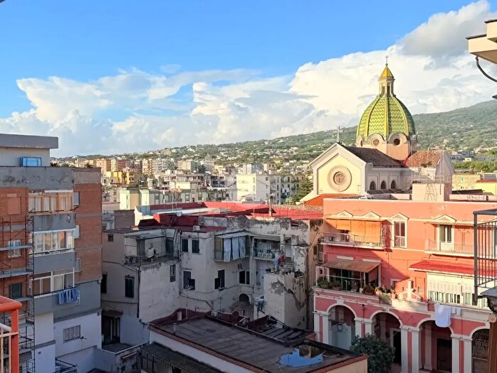 Appartamento bilocale in vendita in Via Lucania, Torre Del Greco