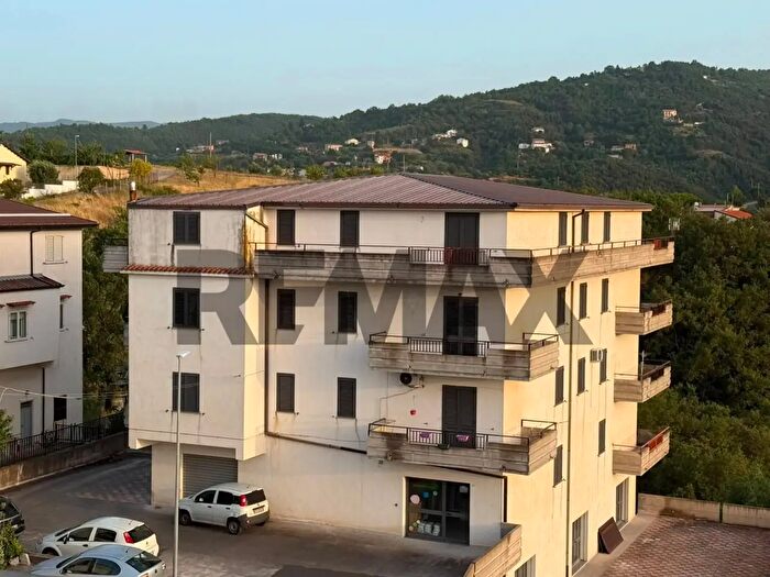 Appartamento con 6 locali in vendita in Contrada Cuccio, San Giorgio Albanese