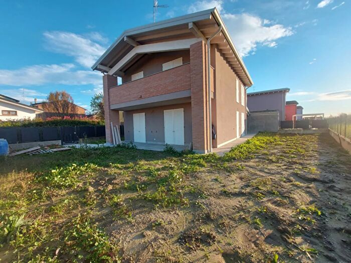 Casa quadrilocale in vendita in Via Cantoni, Sorbolo Mezzani