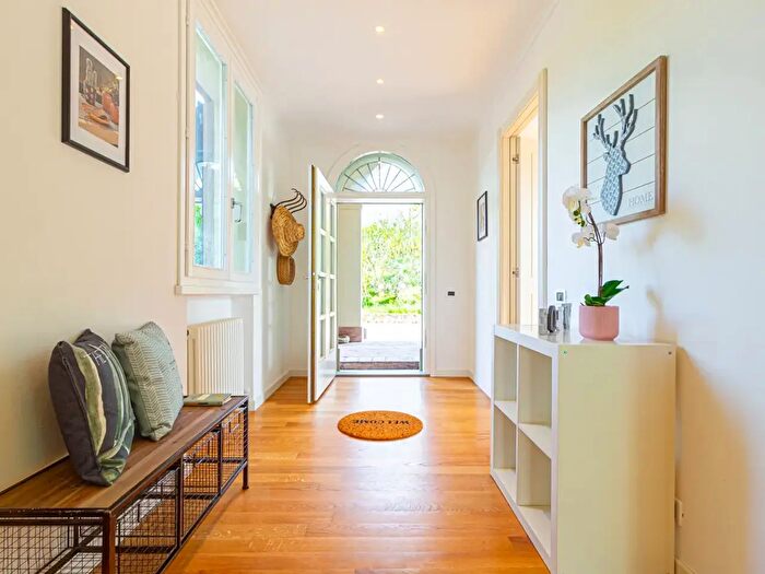 Casa con 8 locali in vendita in Via Val Quaderna, Castel San Pietro Terme