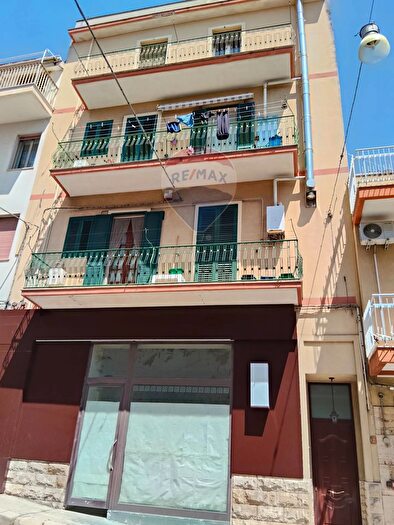 Appartamento con 5 locali in vendita in Via Benedetto Croce, Ragusa