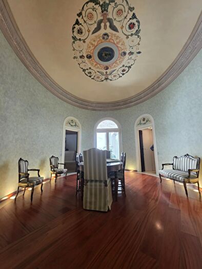 Appartamento con 8 locali in affitto in Via Emilia Santo Stefano, Reggio Emilia