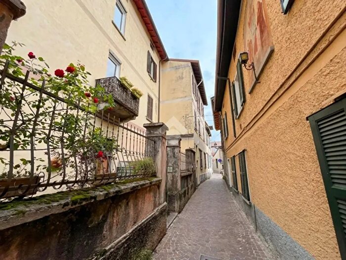 Appartamento monolocale in vendita in Via dellIsola, Lecco