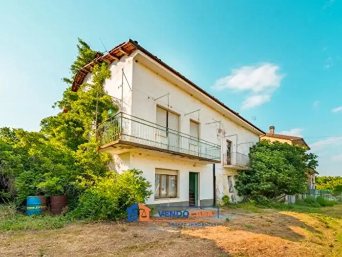 Casa con 6 locali in vendita in Strada di Gratteria, Mondovi'