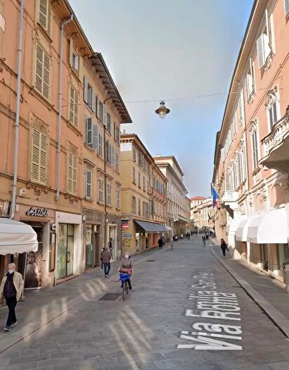 Casa con 18 locali in vendita in Reggio Emilia