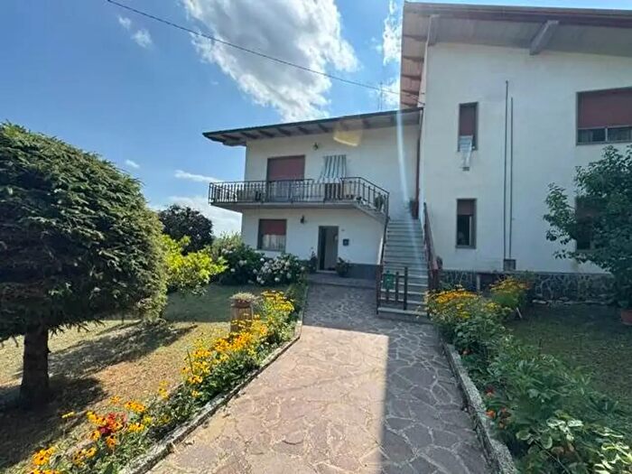 Casa con 5 locali in vendita in Vergato