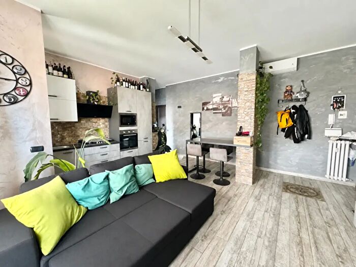 Appartamento bilocale in vendita in Via Panealbo, Grugliasco