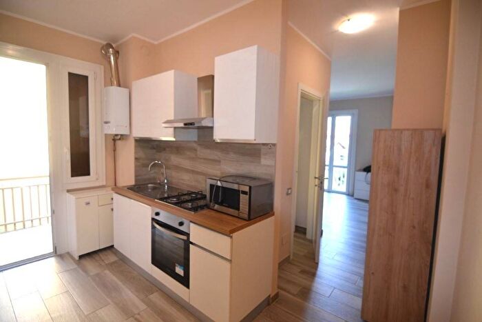 Appartamento monolocale in affitto in Malgrate