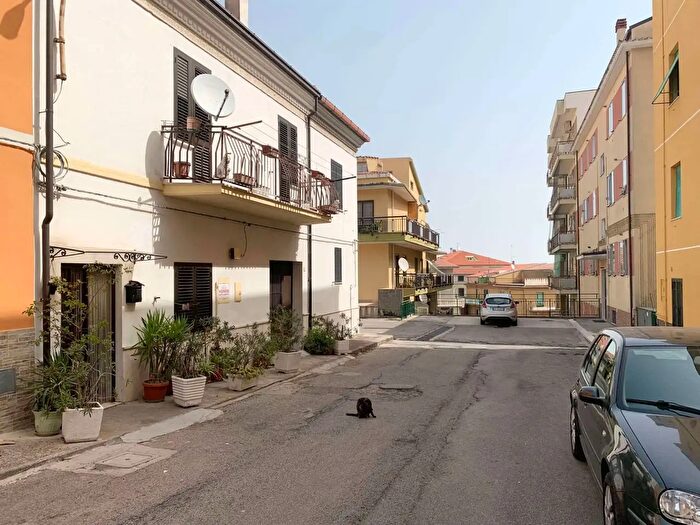 Casa quadrilocale in vendita in Guglionesi