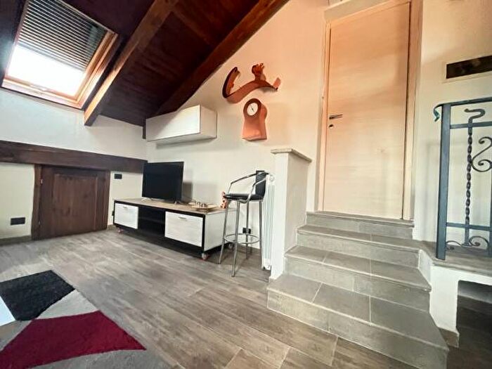 Appartamento trilocale in affitto in Via Giacomo Matteotti, Centro, Cossato